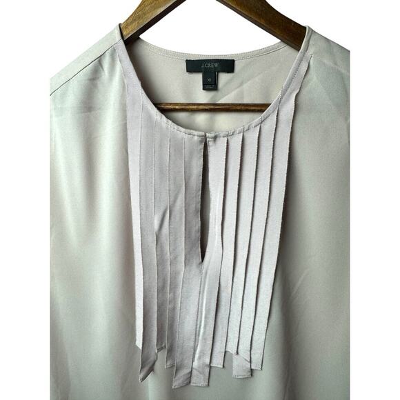 J.Crew Pleated Front Blouse – Size 10 | Elegant Sleeveless Work Top - Picture 4 of 6
